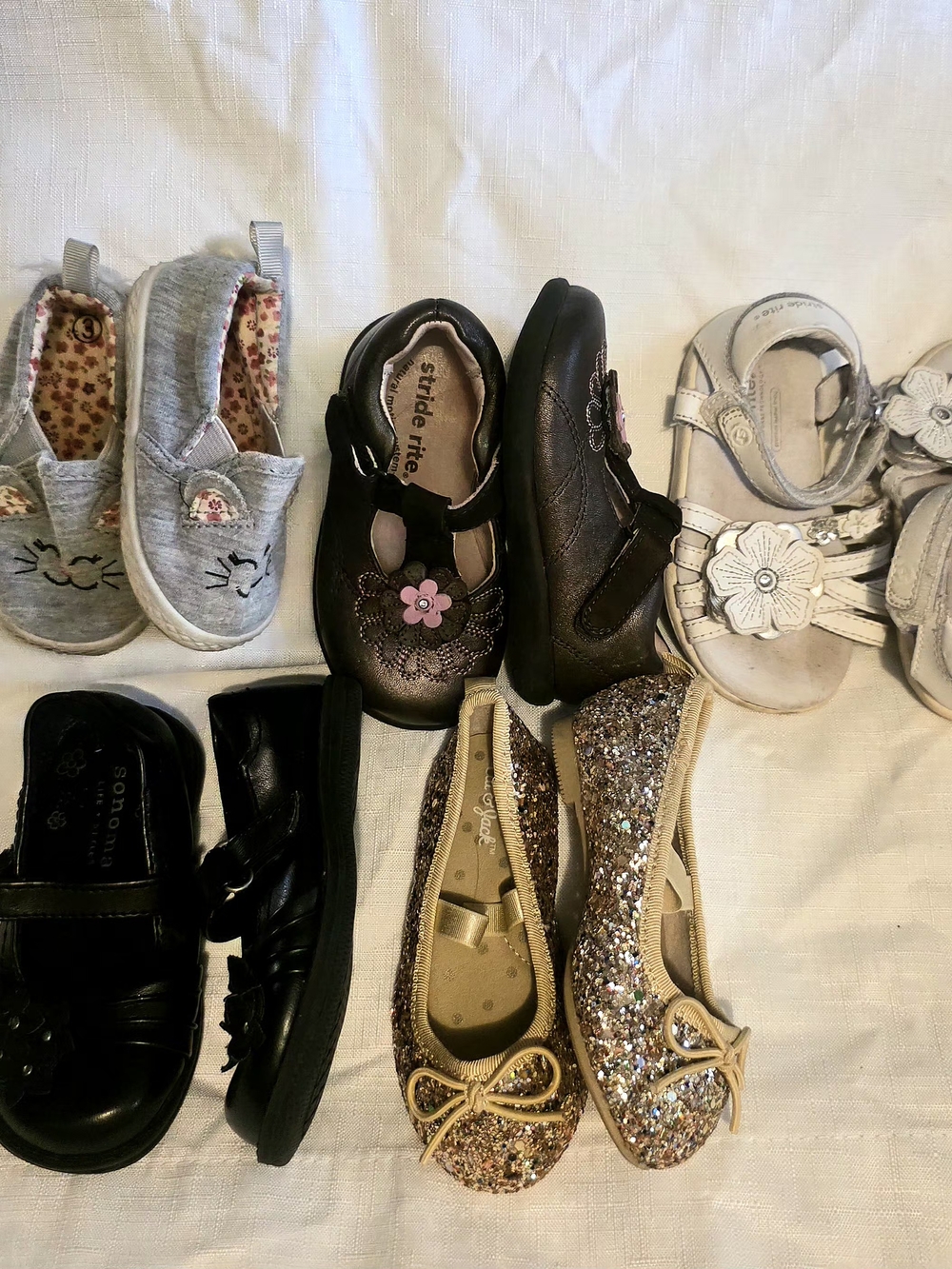 3 For $30😃 5 Pairs Of Toddler Girl Shoes Dressy, Casual & Sandals - Picture 6 of 7